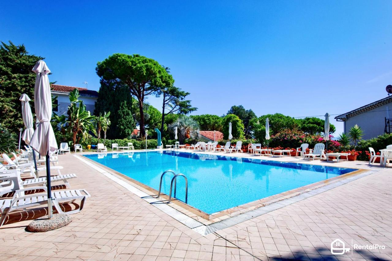 דירות סנרמו Free Parking-Sea View, With Pool & Garden מראה חיצוני תמונה